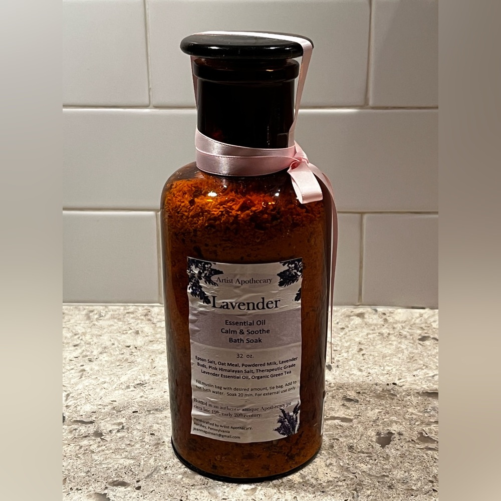 Calm & Soothe Bath Soak in Apothecary Bottle